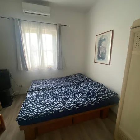 Tuender Guest house