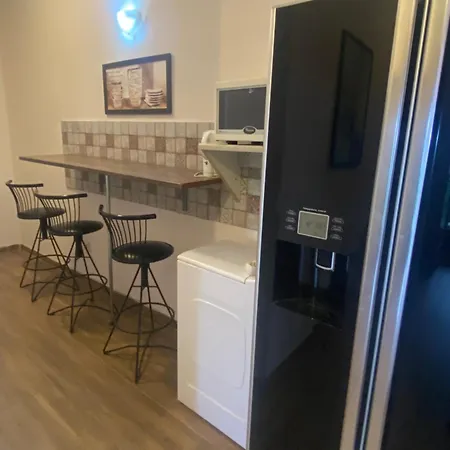 Guest house Tuender Mogyorod